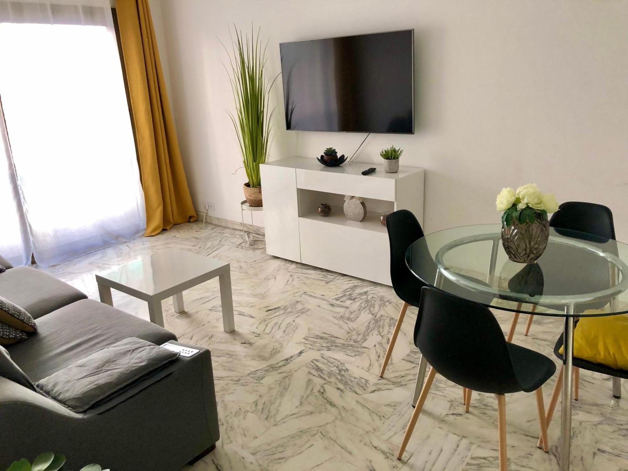 Residences Fleuries - Behind Cannes Croisette Bvd Екстериор снимка