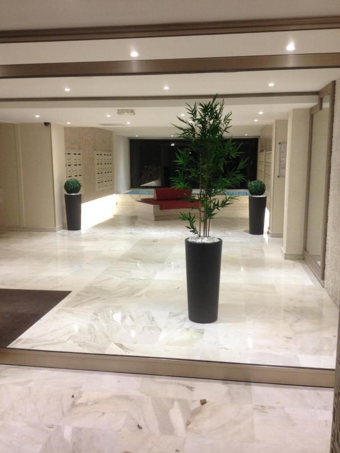 Residences Fleuries - Behind Cannes Croisette Bvd Екстериор снимка