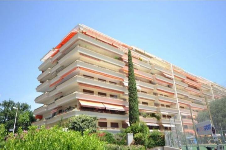 Residences Fleuries - Behind Cannes Croisette Bvd Екстериор снимка